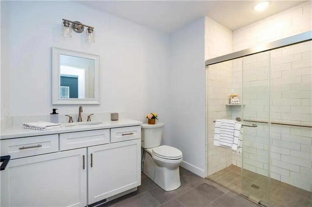 32 Exchange Street East Greenwich RI 02818