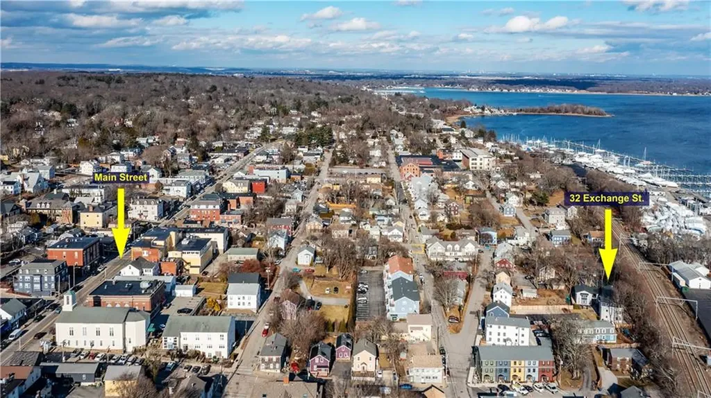 32 Exchange Street East Greenwich RI 02818