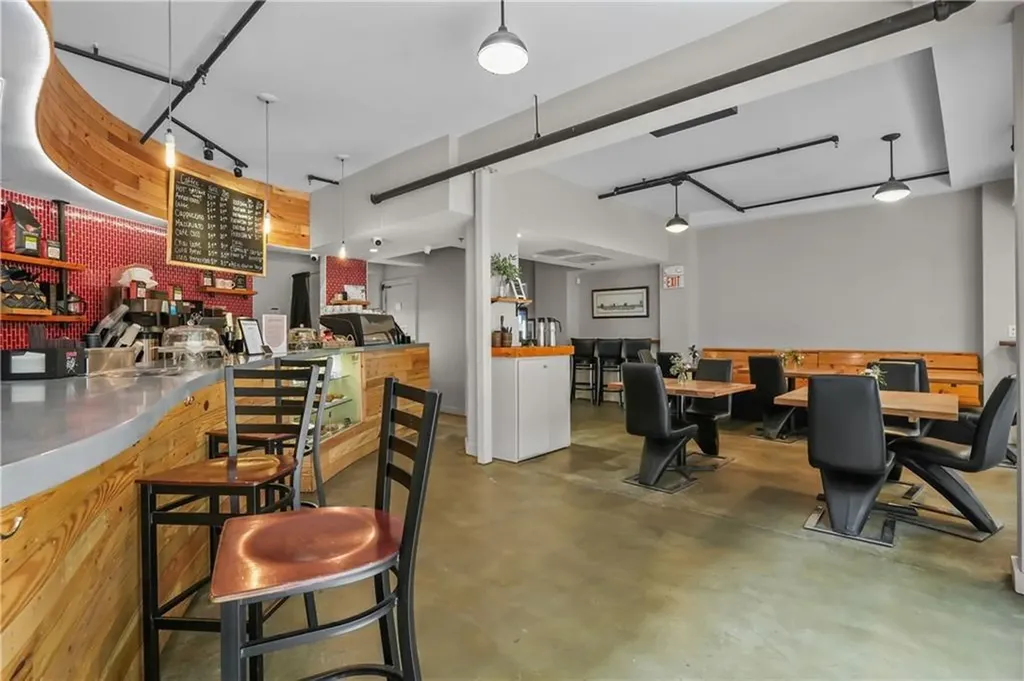 65 Weybosset Street Providence RI 02903