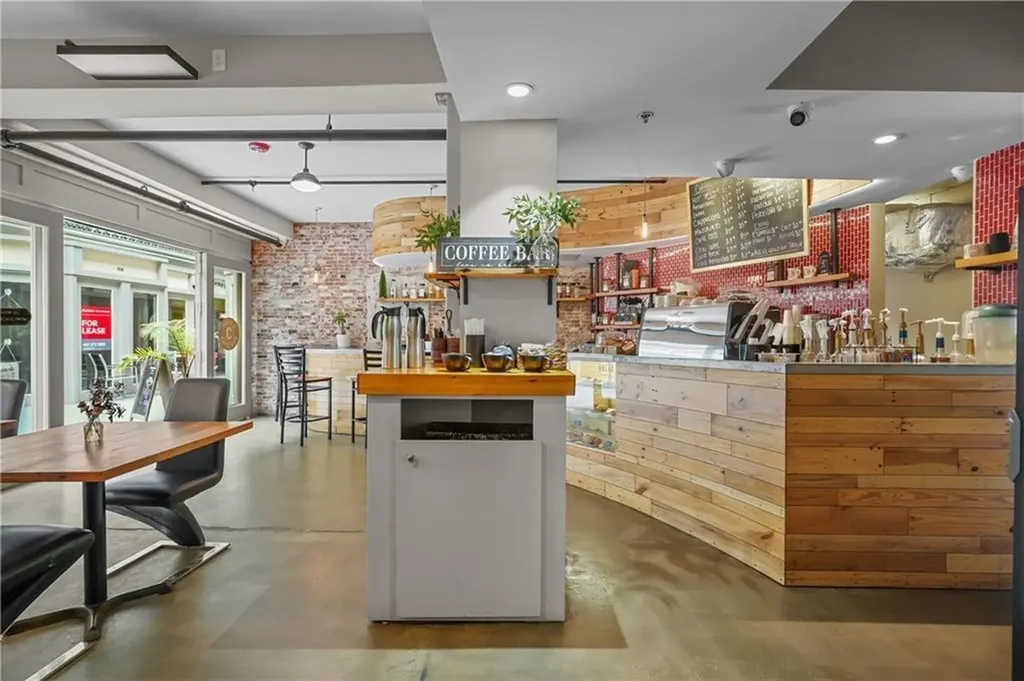 65 Weybosset Street Providence RI 02903