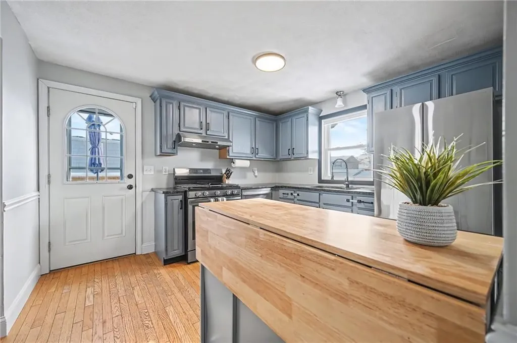 108 Fern Street Warwick RI 02889