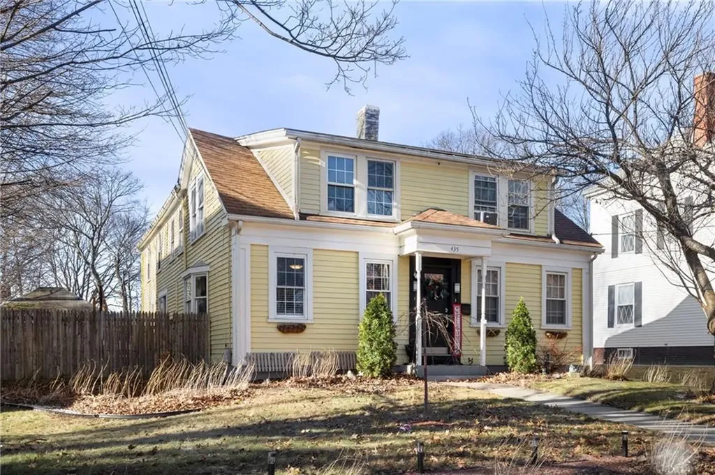 435 S Main Street Woonsocket RI 02895