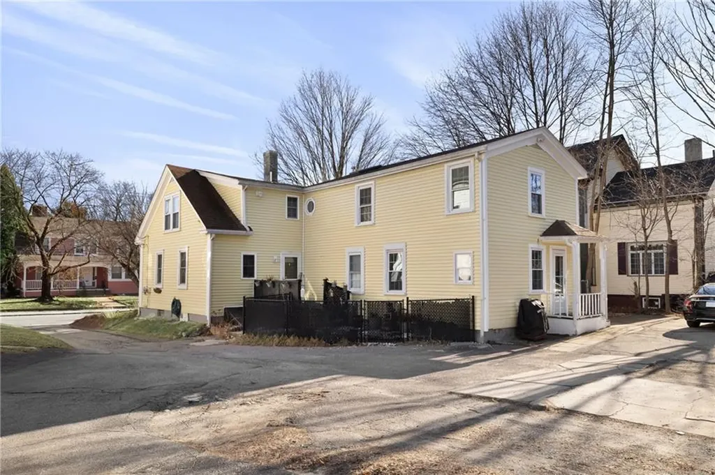 435 S Main Street Woonsocket RI 02895
