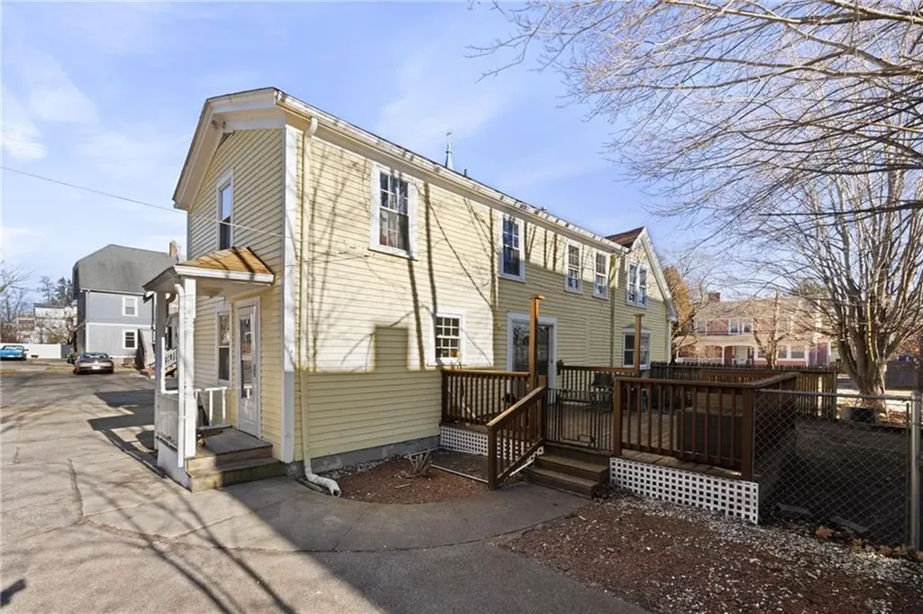 435 S Main Street Woonsocket RI 02895