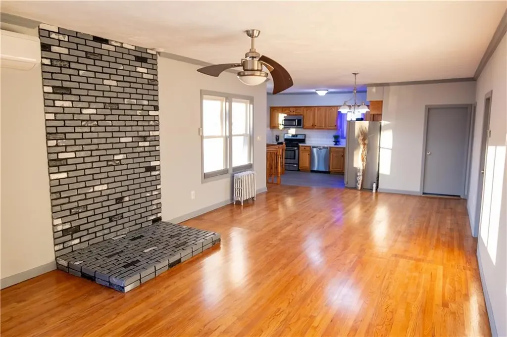 193 Finch Avenue North Providence RI 02904