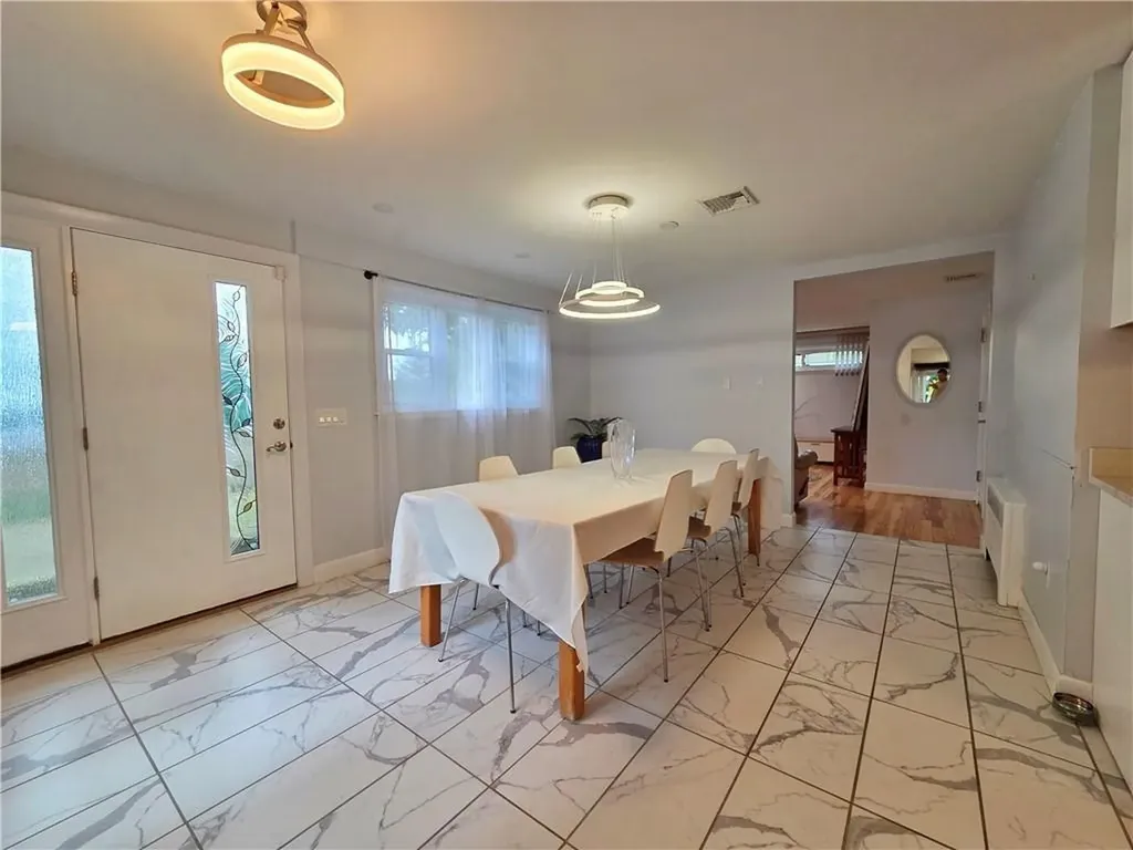 141 Glen Ridge Road Cranston RI 02920