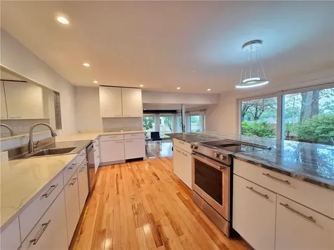 141 Glen Ridge Road Cranston RI 02920