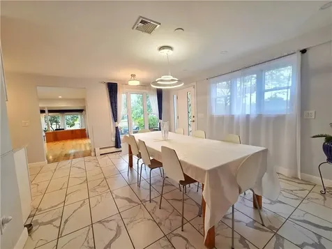 141 Glen Ridge Road Cranston RI 02920