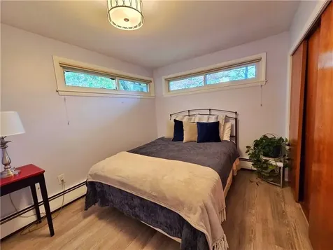 141 Glen Ridge Road Cranston RI 02920