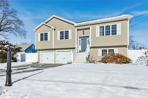 55 Dixie Avenue Warwick RI 02889