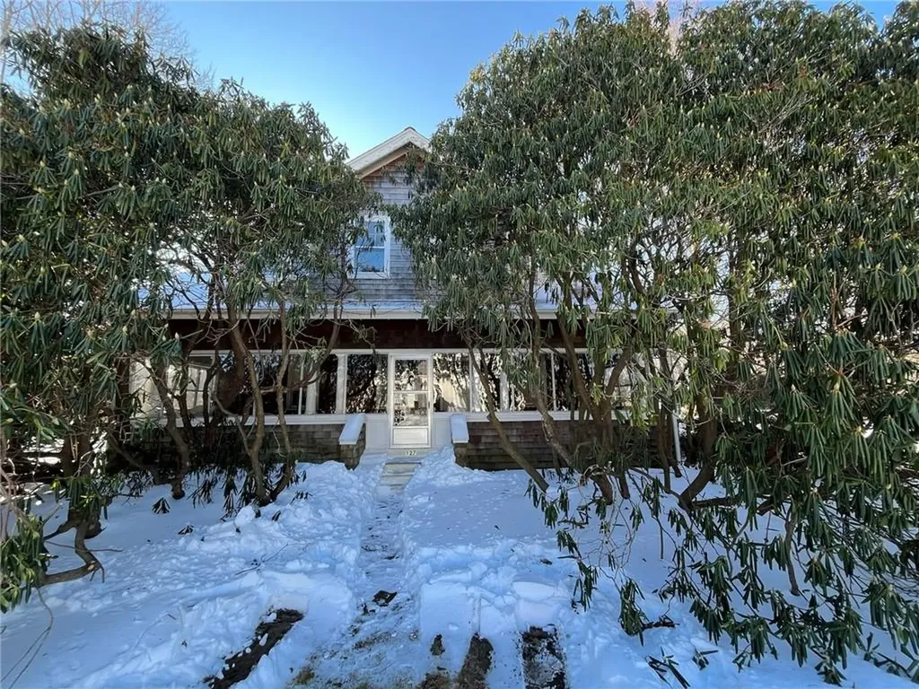 127 Longfellow Road Jamestown RI 02835