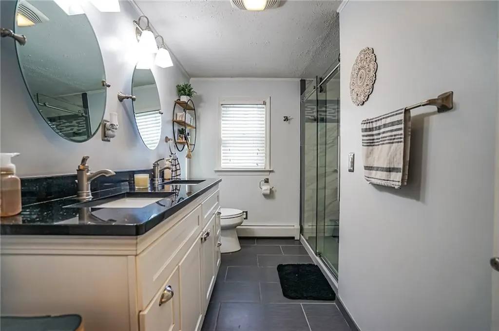 9 Laurel Lane North Smithfield RI 02896