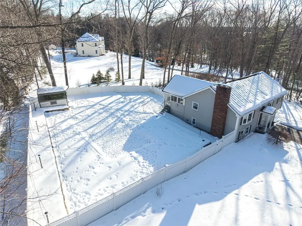 9 Laurel Lane North Smithfield RI 02896