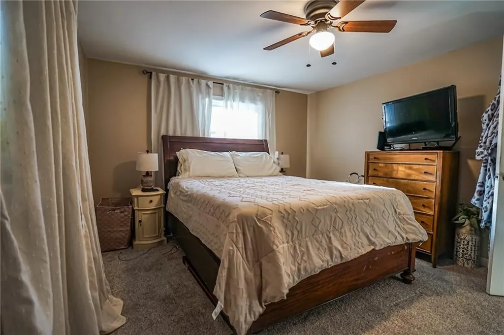 9 Laurel Lane North Smithfield RI 02896