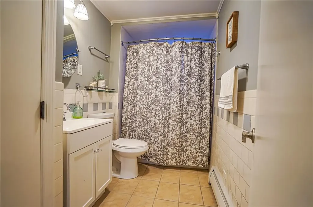 9 Laurel Lane North Smithfield RI 02896