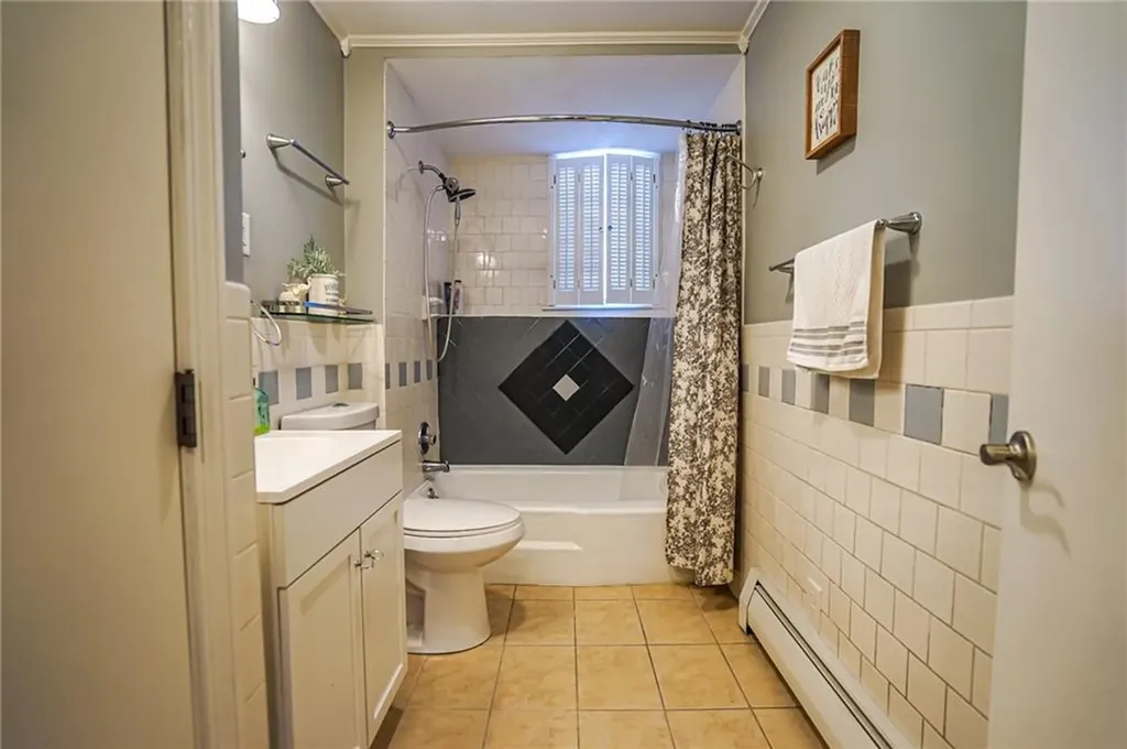 9 Laurel Lane North Smithfield RI 02896