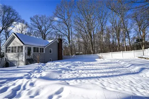 9 Laurel Lane North Smithfield RI 02896