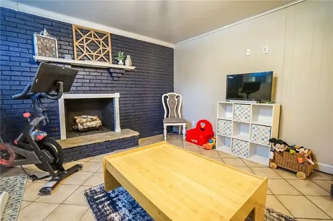 9 Laurel Lane North Smithfield RI 02896