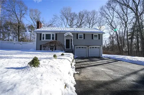 9 Laurel Lane North Smithfield RI 02896