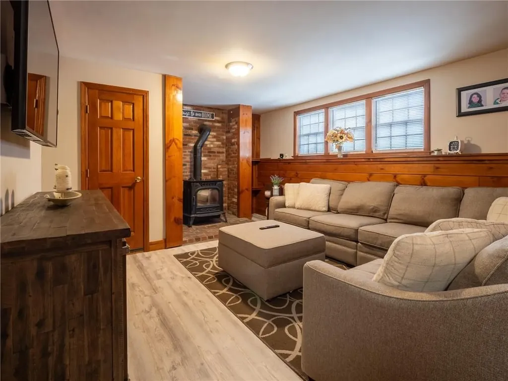 20 Whitney Lane Burrillville RI 02858