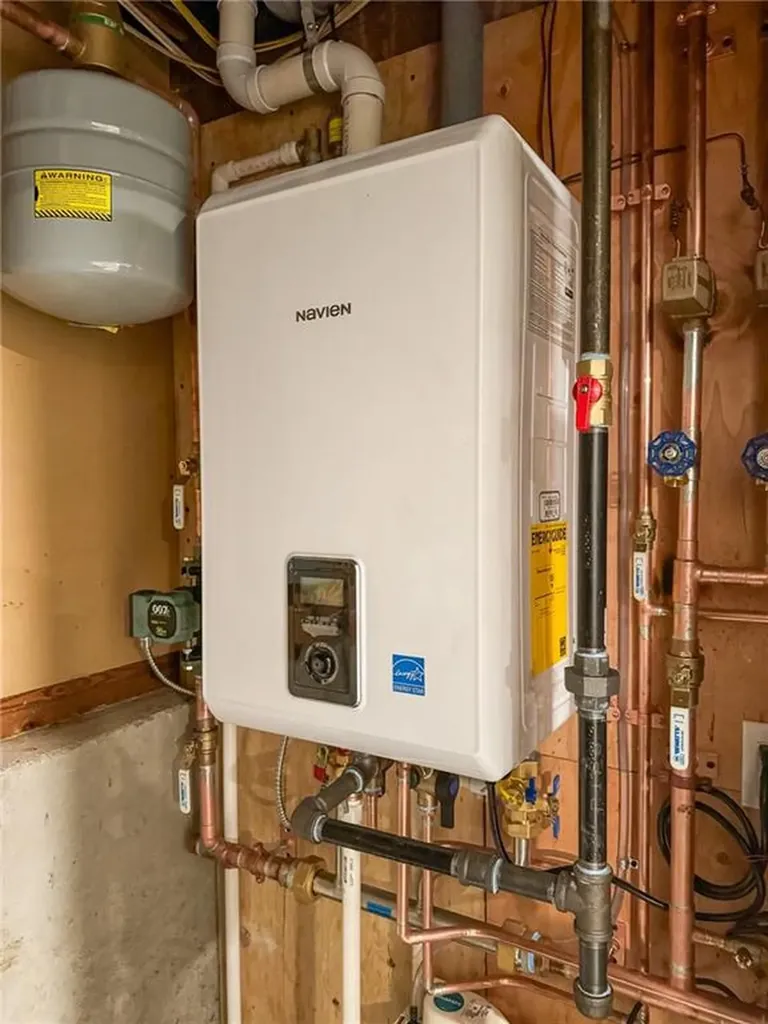 20 Whitney Lane Burrillville RI 02858