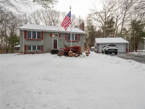 20 Whitney Lane Burrillville RI 02858