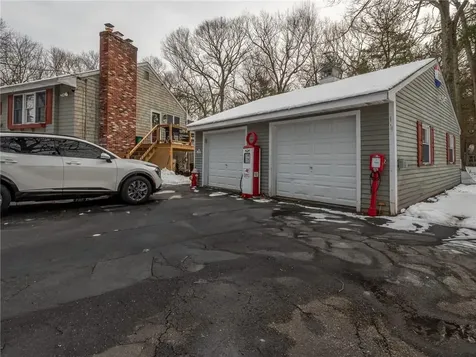 20 Whitney Lane Burrillville RI 02858