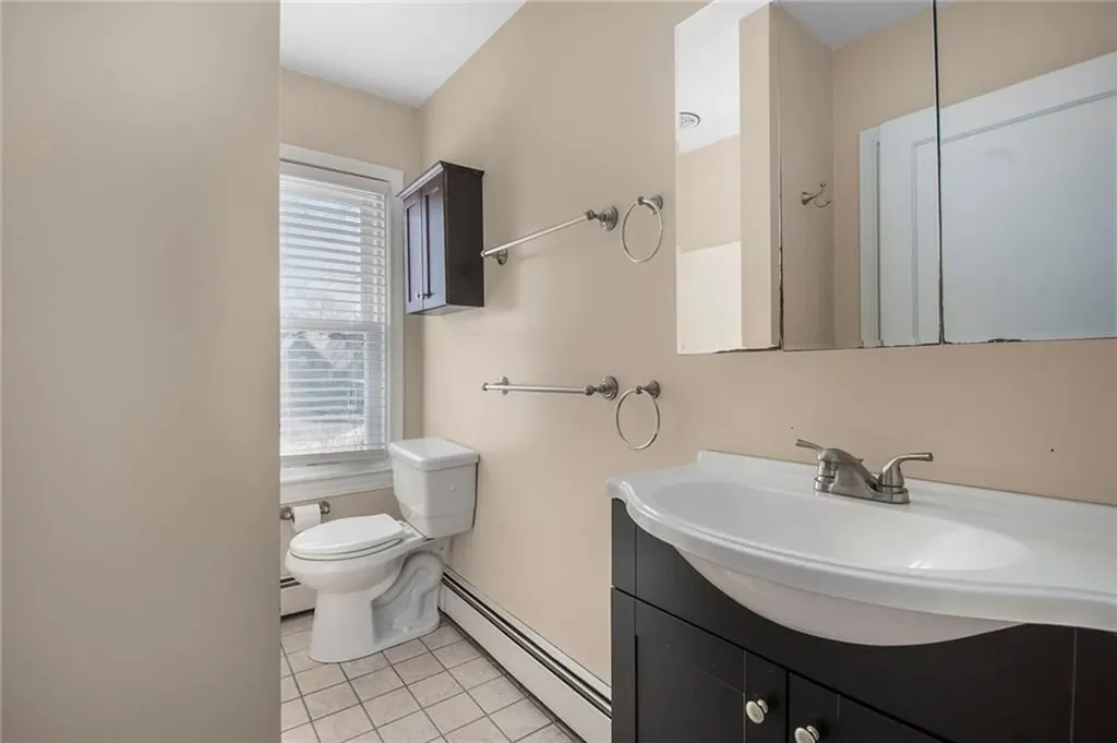 2 Overbrook Avenue Warwick RI 02889