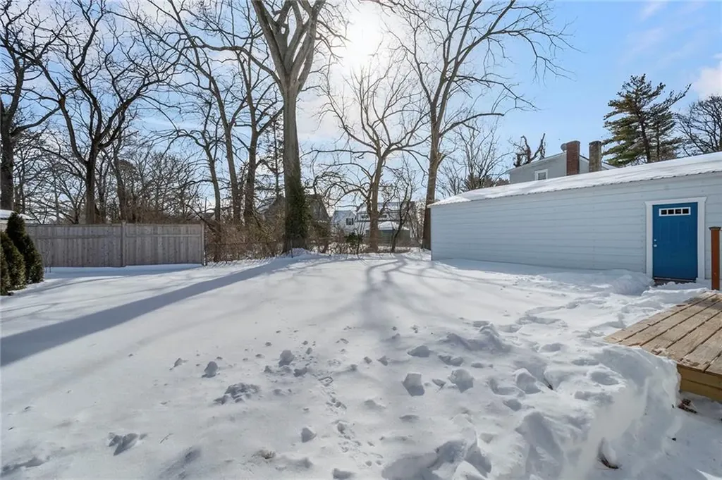 2 Overbrook Avenue Warwick RI 02889