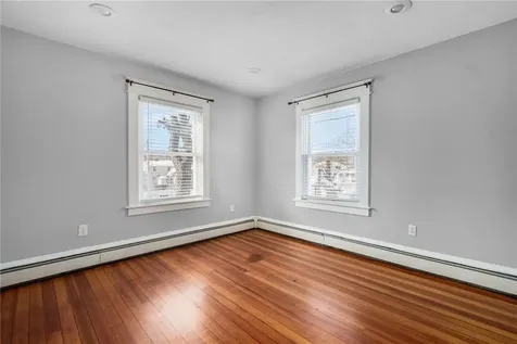 2 Overbrook Avenue Warwick RI 02889