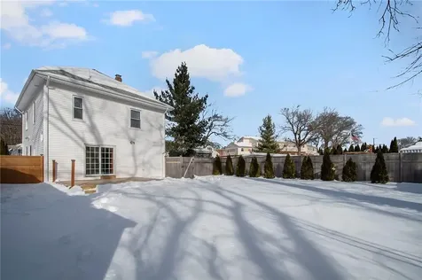 2 Overbrook Avenue Warwick RI 02889