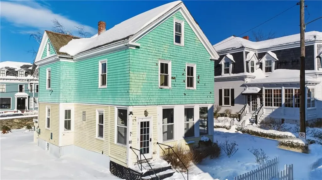 20 Fair Street Newport RI 02840