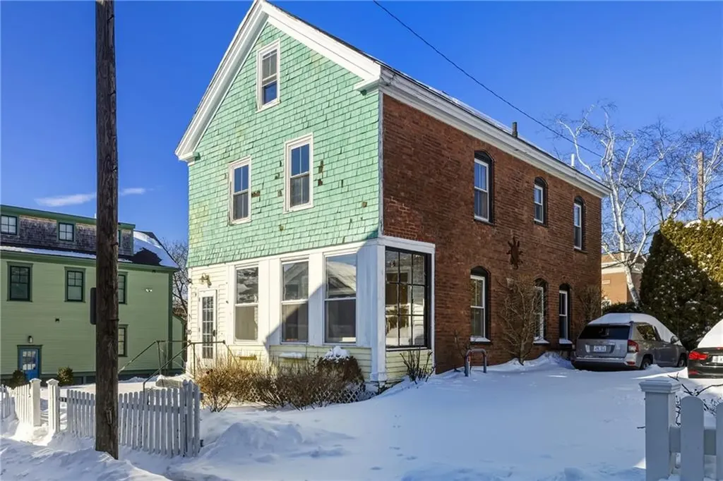 20 Fair Street Newport RI 02840