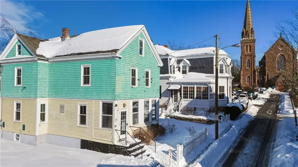 20 Fair Street Newport RI 02840