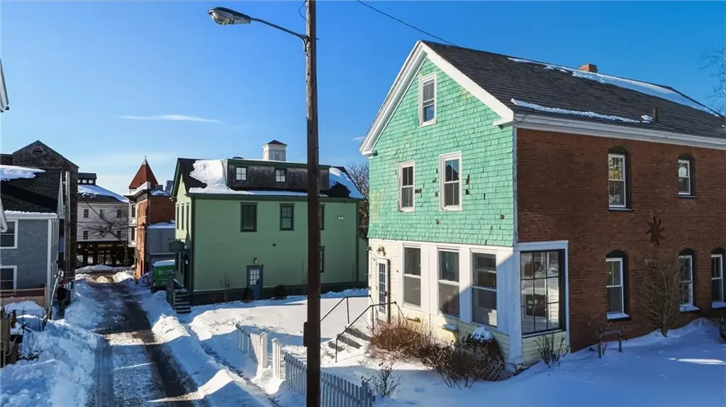 20 Fair Street Newport RI 02840