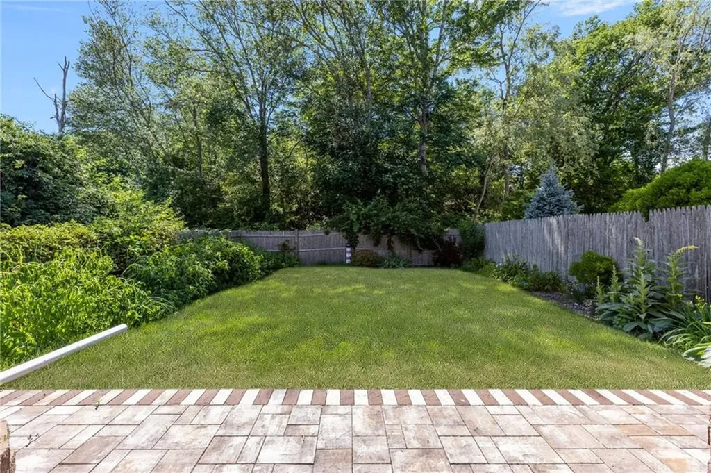 47 North Road Jamestown RI 02835