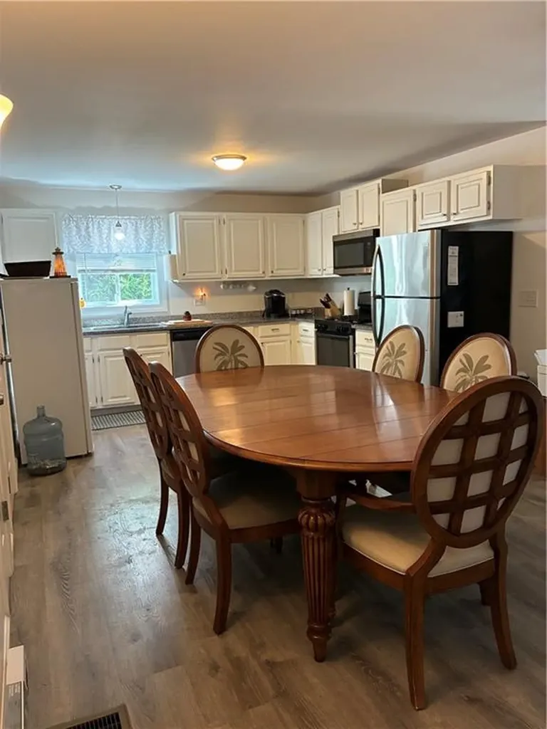 47 North Road Jamestown RI 02835