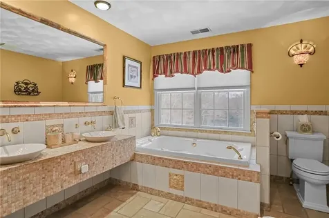 142 Sand Plains Trail South Kingstown RI 02879