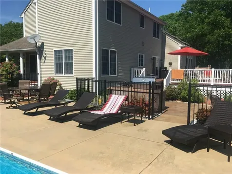 142 Sand Plains Trail South Kingstown RI 02879