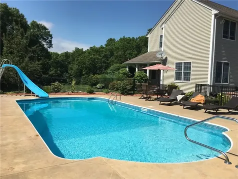 142 Sand Plains Trail South Kingstown RI 02879