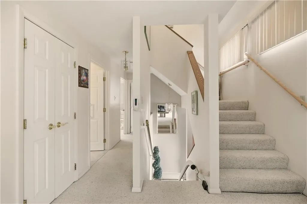 23 Indian Hill Circle Middletown RI 02842