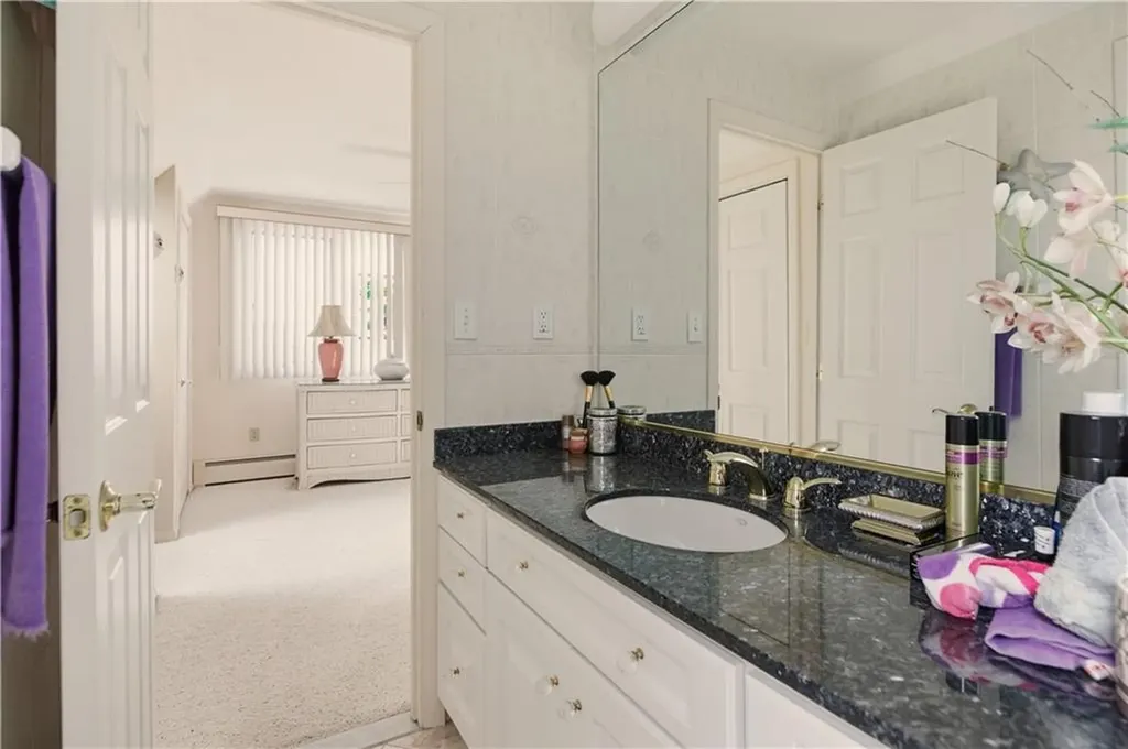 23 Indian Hill Circle Middletown RI 02842