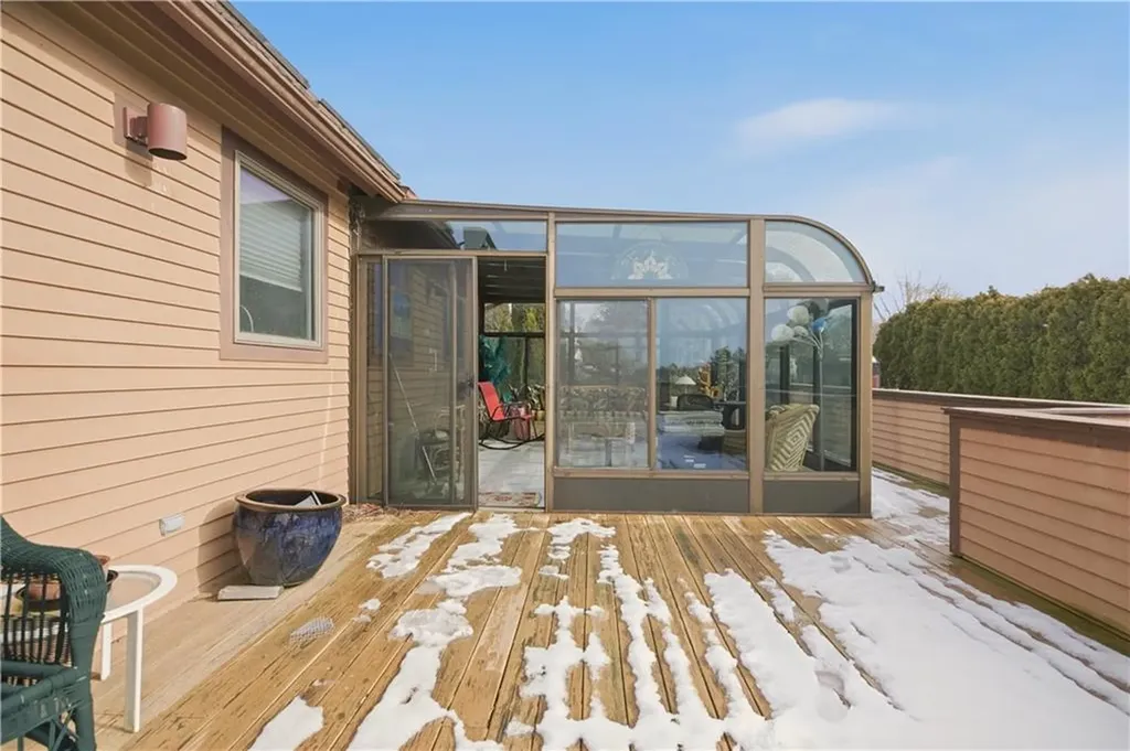 23 Indian Hill Circle Middletown RI 02842