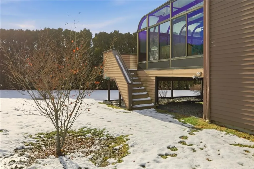 23 Indian Hill Circle Middletown RI 02842