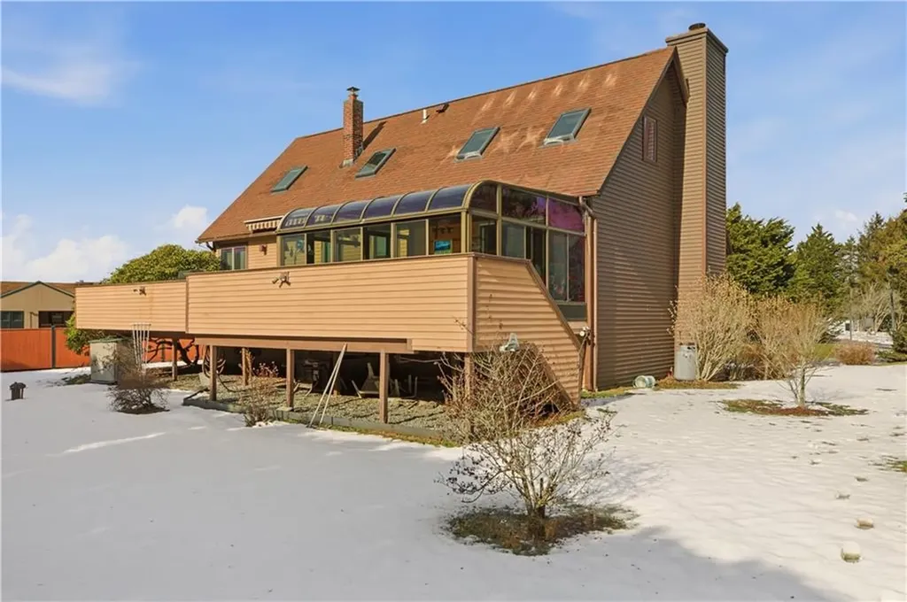 23 Indian Hill Circle Middletown RI 02842