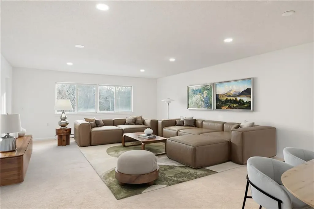 30 Argyle Avenue East Providence RI 02915