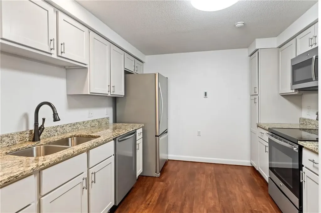 30 Argyle Avenue East Providence RI 02915