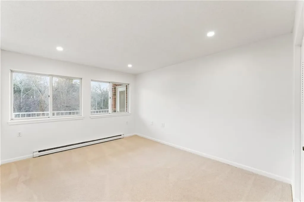 30 Argyle Avenue East Providence RI 02915