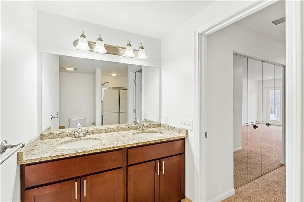 30 Argyle Avenue East Providence RI 02915