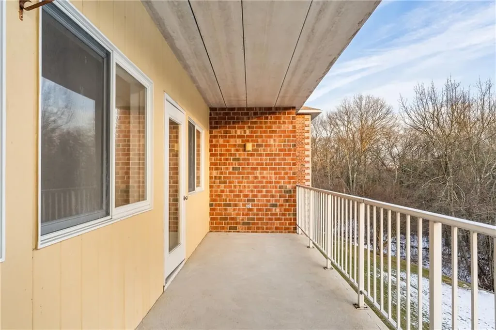 30 Argyle Avenue East Providence RI 02915